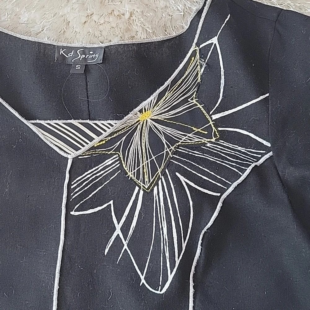 KD Spring Top - Picture 3 of 4